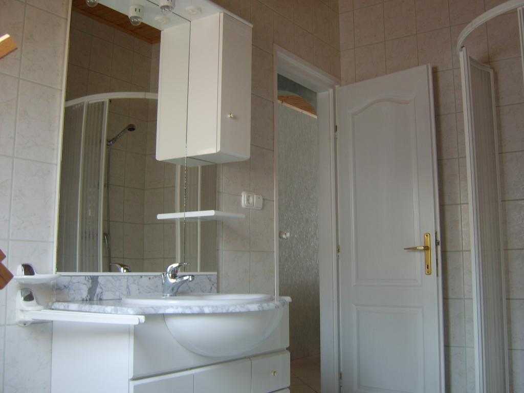 Susanne Apartman Balatonboglar Ruang foto